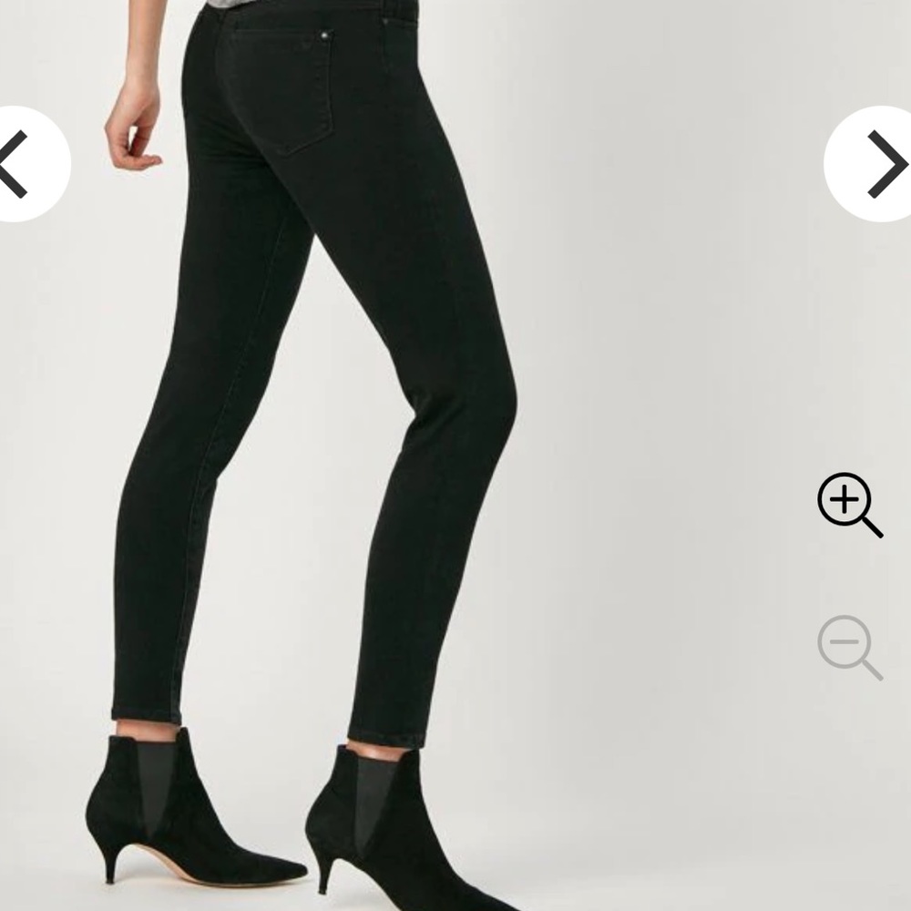 Mavi Jeans distressed black high waisted!